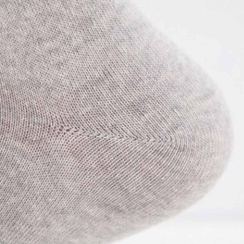 High Grade Middle Tube Casual Fashion Cotton Four Seasons Men Designer Sports Socks