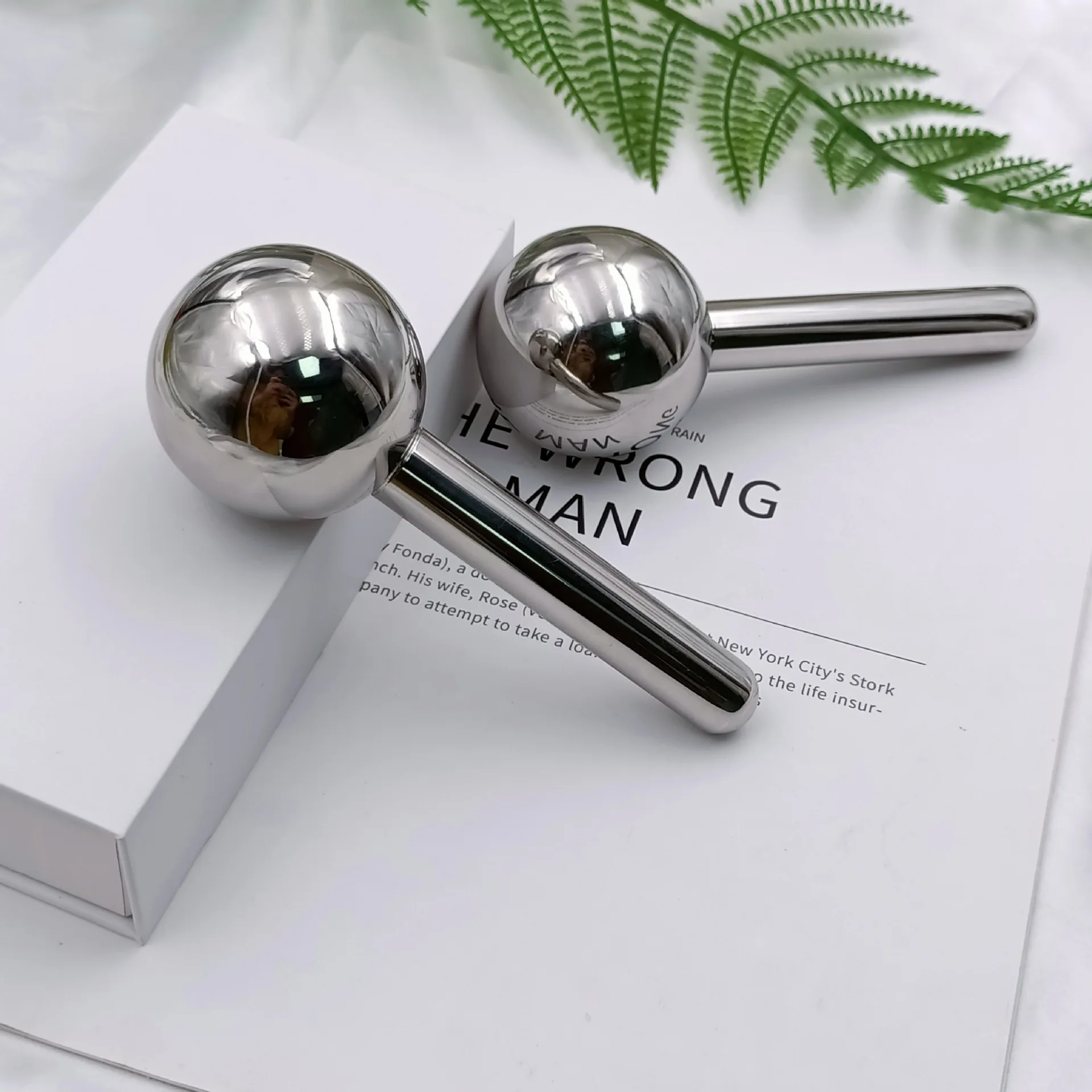 Custom Stainless Steel Facial Massage Ice Globe Cooling Facial Massage Roller Ice Globes For Face