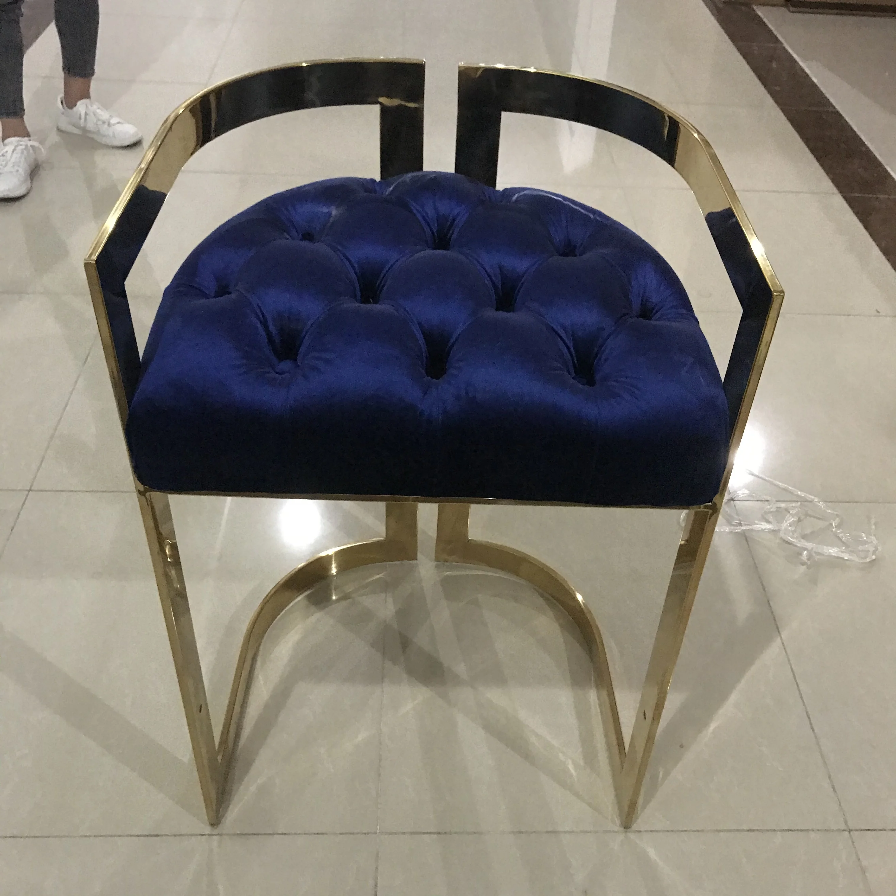 
Contemporary Visionnaire Gold Stainless Steel Counter Chair Luxury Bar Stool 
