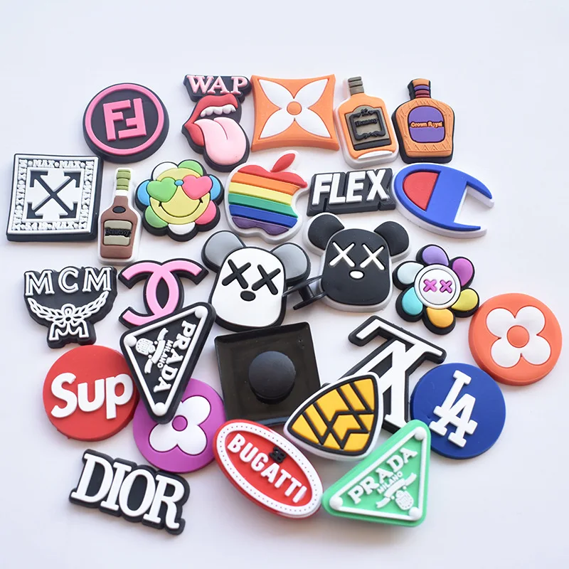 Wholesale 2022 famous brand shoes Charm Jewelry logo crocodile shoes charm vendor