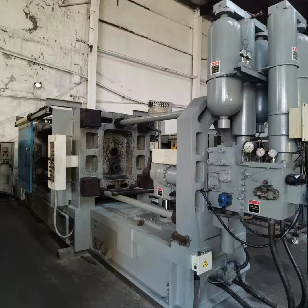 Energy Efficient Cold Chamber Die Casting Machine 300t For Making Zinc/aluminium Alloy Production
