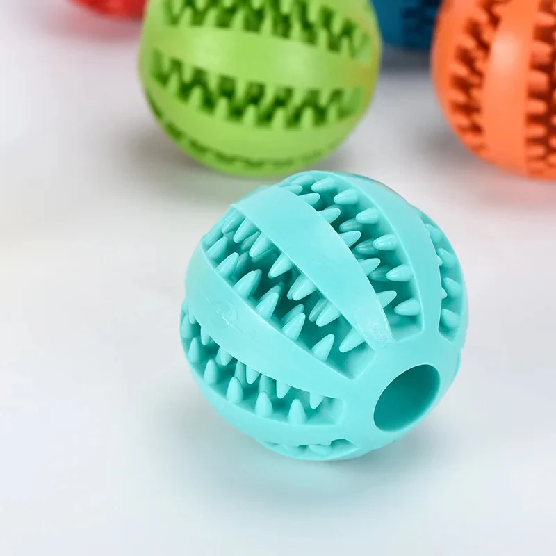 Hot Sale Puzzle Round Rubber Leakage Food Pet Toy Ball Teeth Clean Dog Toys Eco-friendly Dog Chew Toy Ball