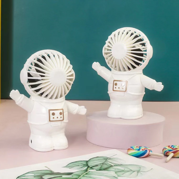2022 Новое поступление USB перезаряжаемые вентиляторы астронавт портативный мини-вентилятор ручной вентилятор для