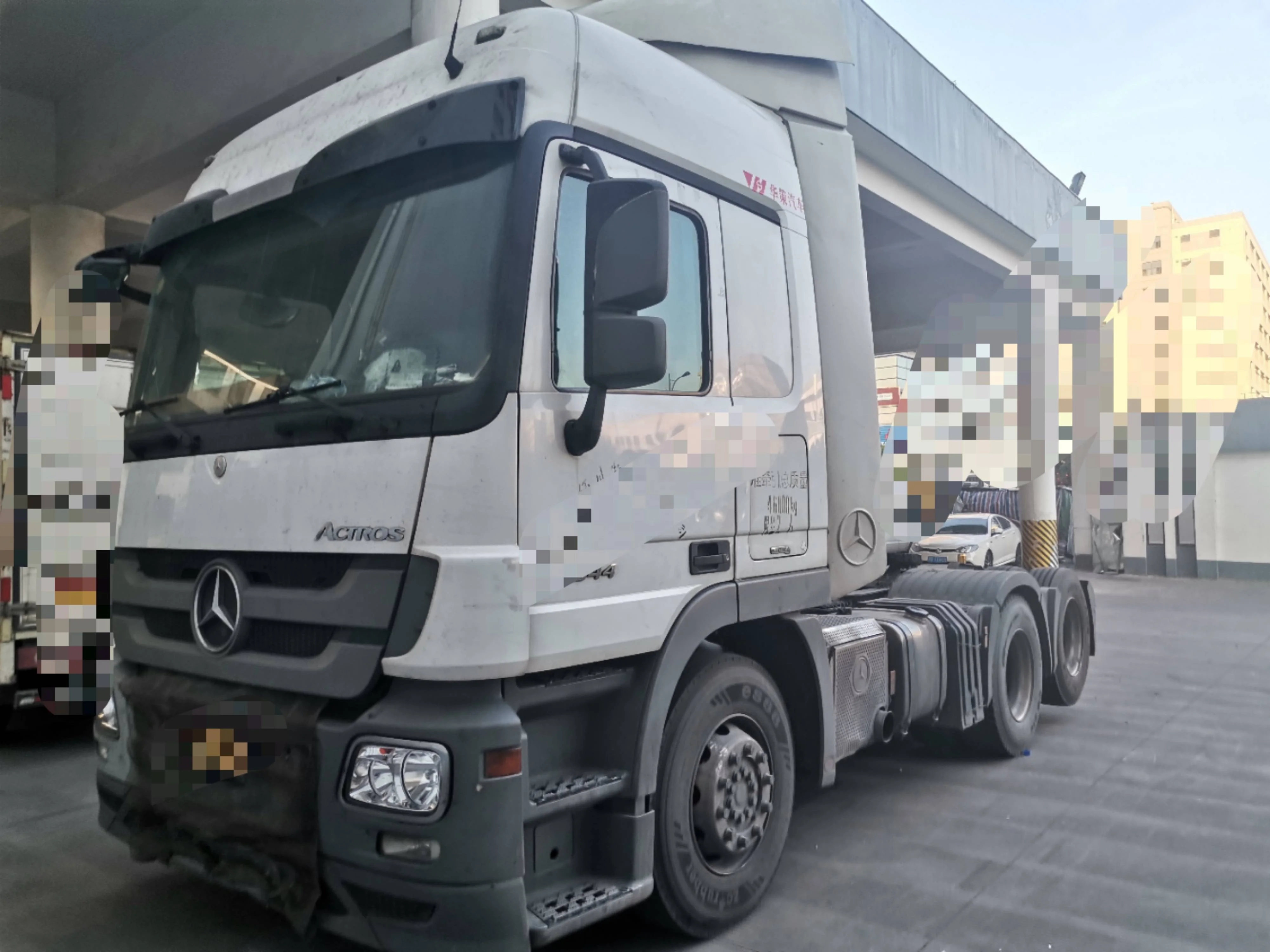  Довольно Евро 3 б/у белый mercedes actros 2644 тяжелых грузовиков с прицепом 440hp 6x2R