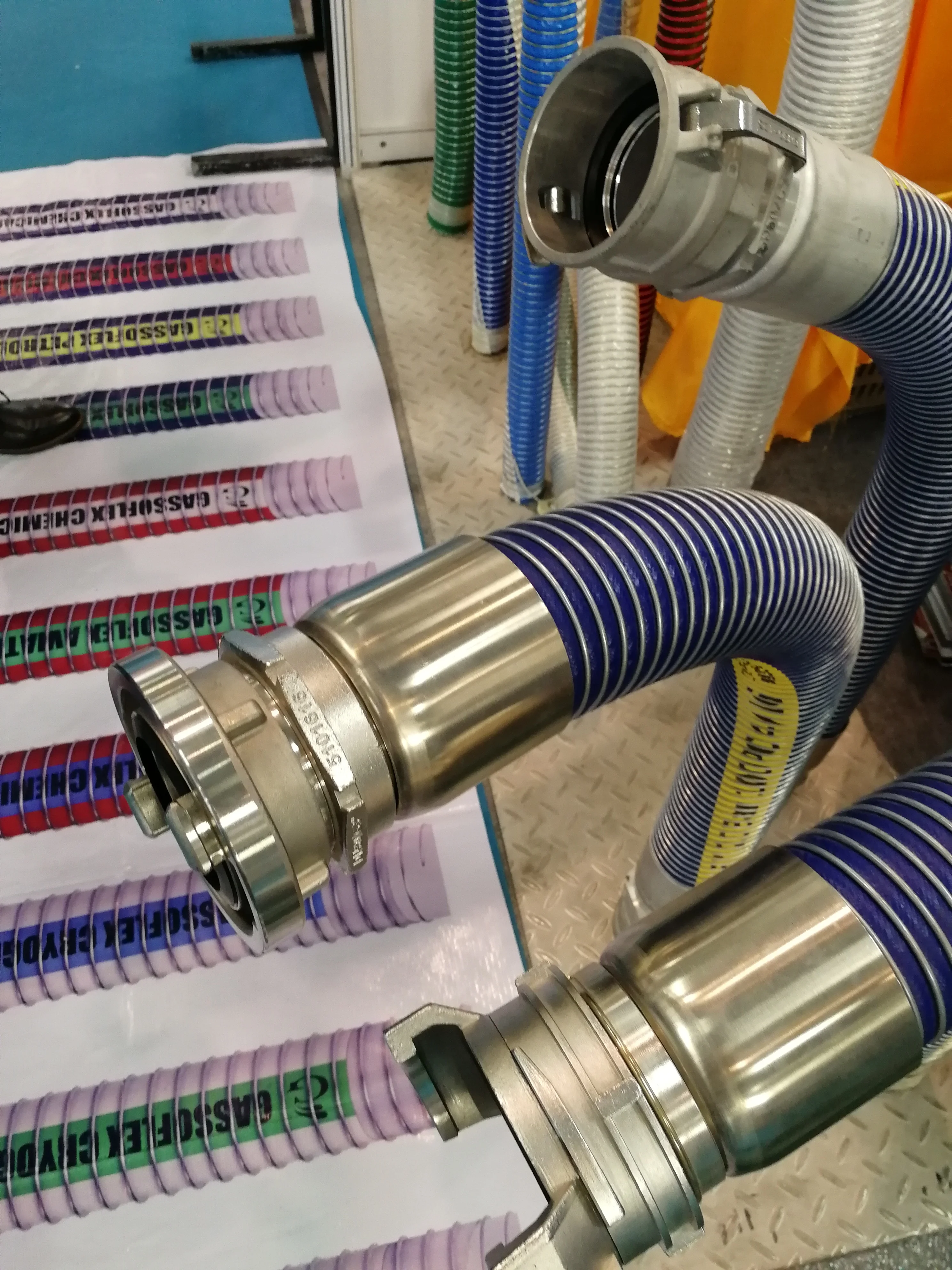 Flexible rubber  Fuel tank truck chemicals  vessel Suction Delivery Composite Hose pipe