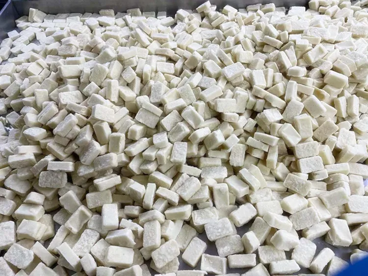 High quality with good price IQF fresh frozen garlic dices crush cloves  frozen herbs garli peeled