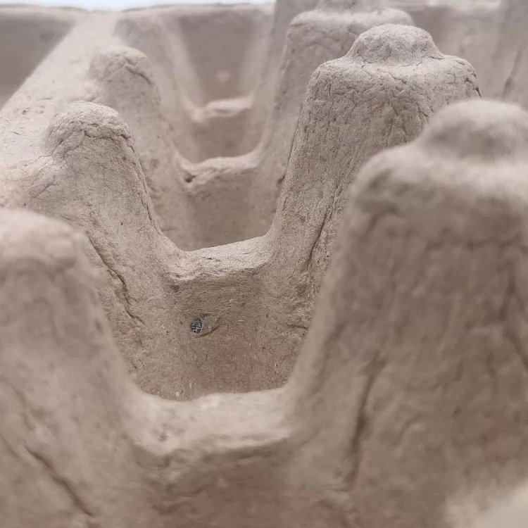 Custom egg storage box eco-friendly carton reusable egg carton paper pulp egg tray