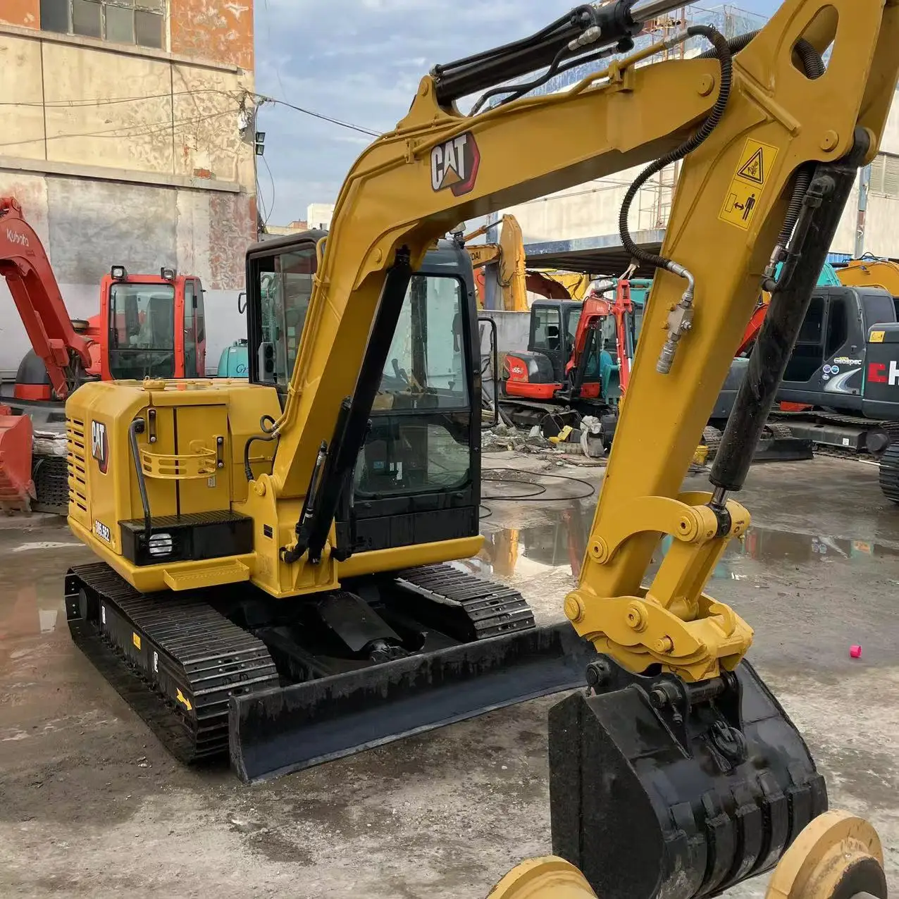 CAT Tier 4  Caterpillar 305.5E2 mini crawler excavator,EPA CE engine 5 ton earth-moving shovel PC55 305.5E zx55 Sy55 on stock