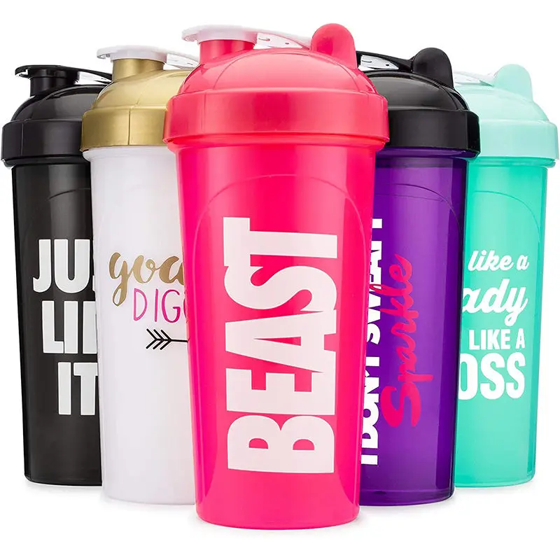 Customized Logo 700ml Gym Sports Plastic Water Bottle Shaker Cups Blender Protein Shaker Bottle for Shakes Protein Mixes Fitness