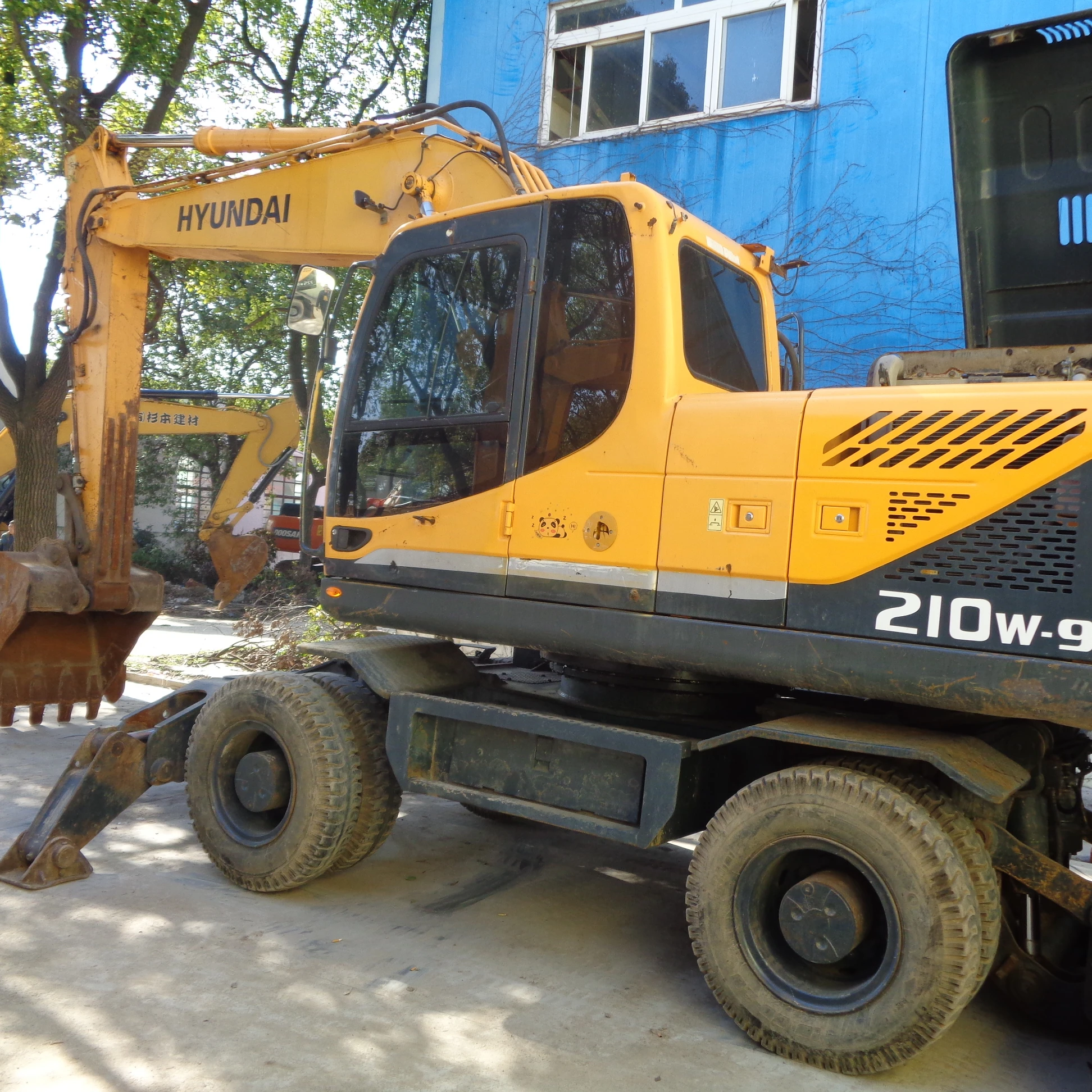 Hyundai 210w-9 mini small backhoe equipment Japanese used digger excavator machine with cheap price and spare parts for sale