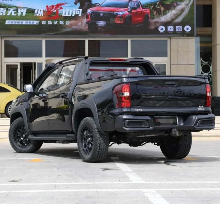 double cabin Changan Lantuozhe 4*4 Pickup new condition for sale