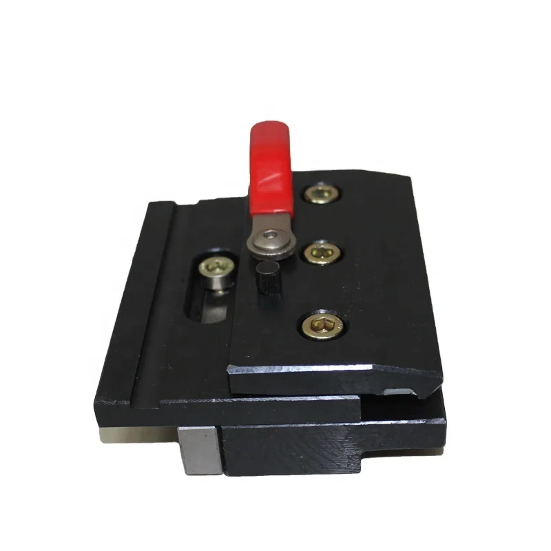 Quick clamp devices for press brake machine