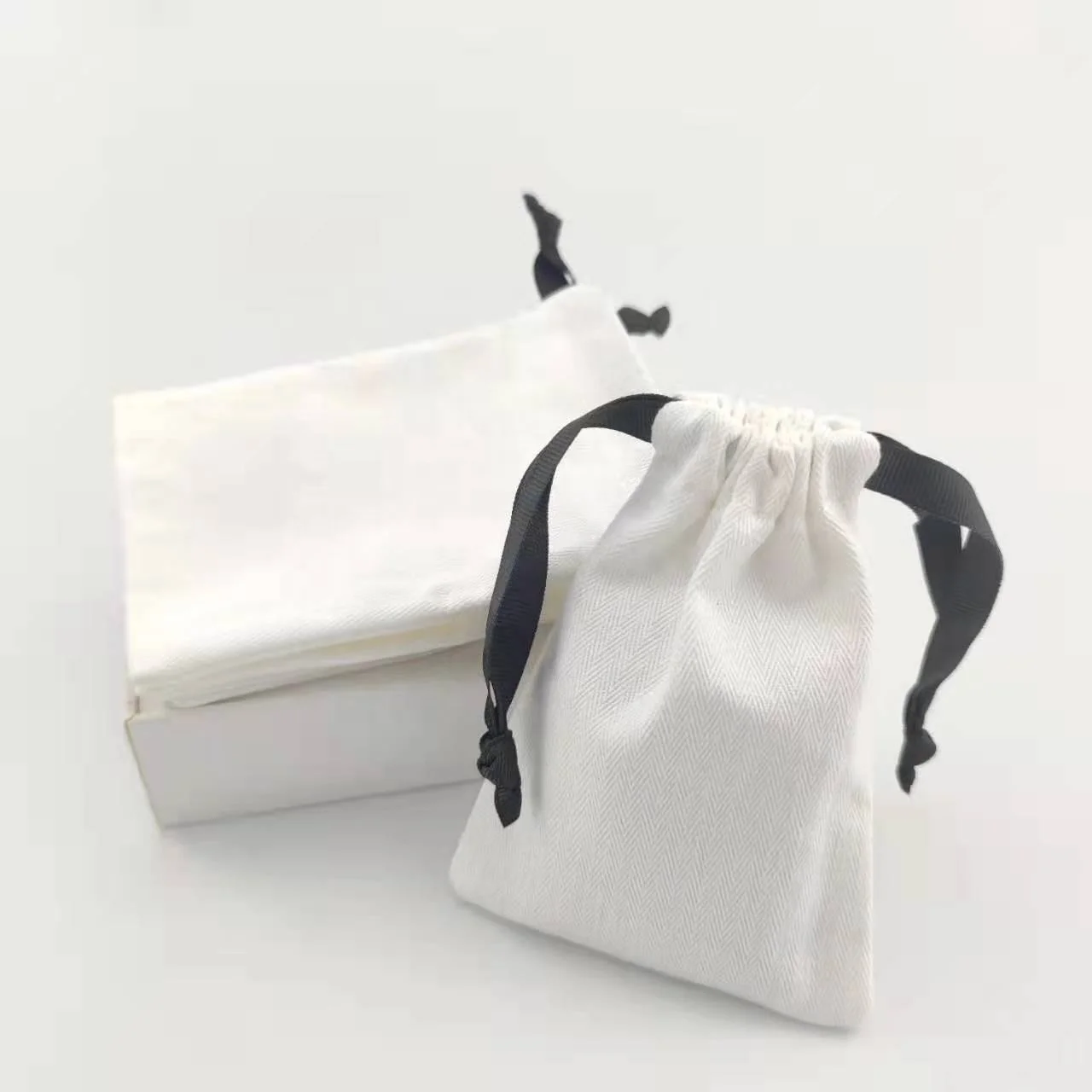High Quality Custom 100% Cotton Packaging Bag Small Gift Drawstring Bag Cotton Dust Bag