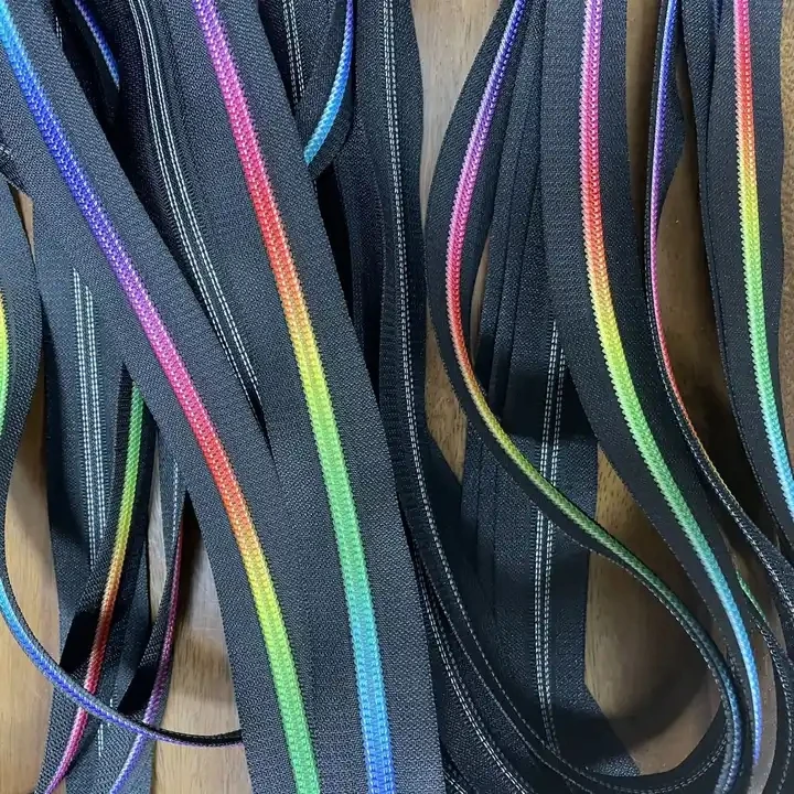 HENGWEI Brand Factory wholesale cheap #5 rainbow coil nylon zipper tape for garment