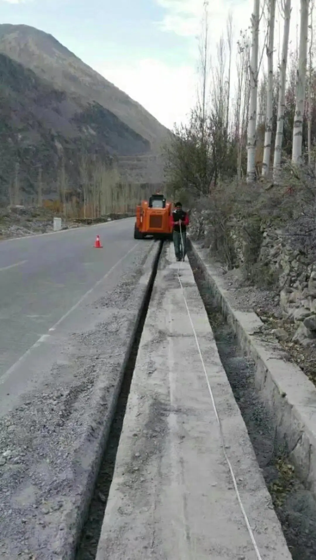 Disc trencher  disk trencher for skid steer loader  wheel trencher