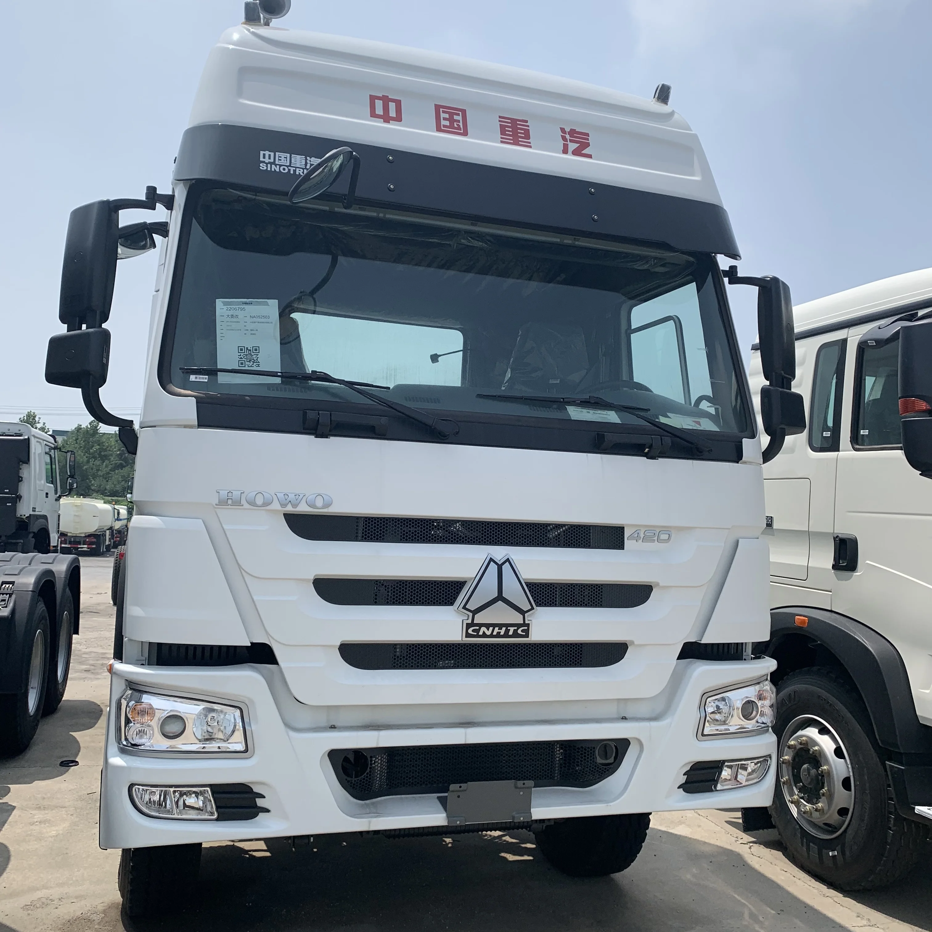 Hot sale Sinotruk Howo tractor truck 6*4 371hp Euro2 Prime Mover for Africa