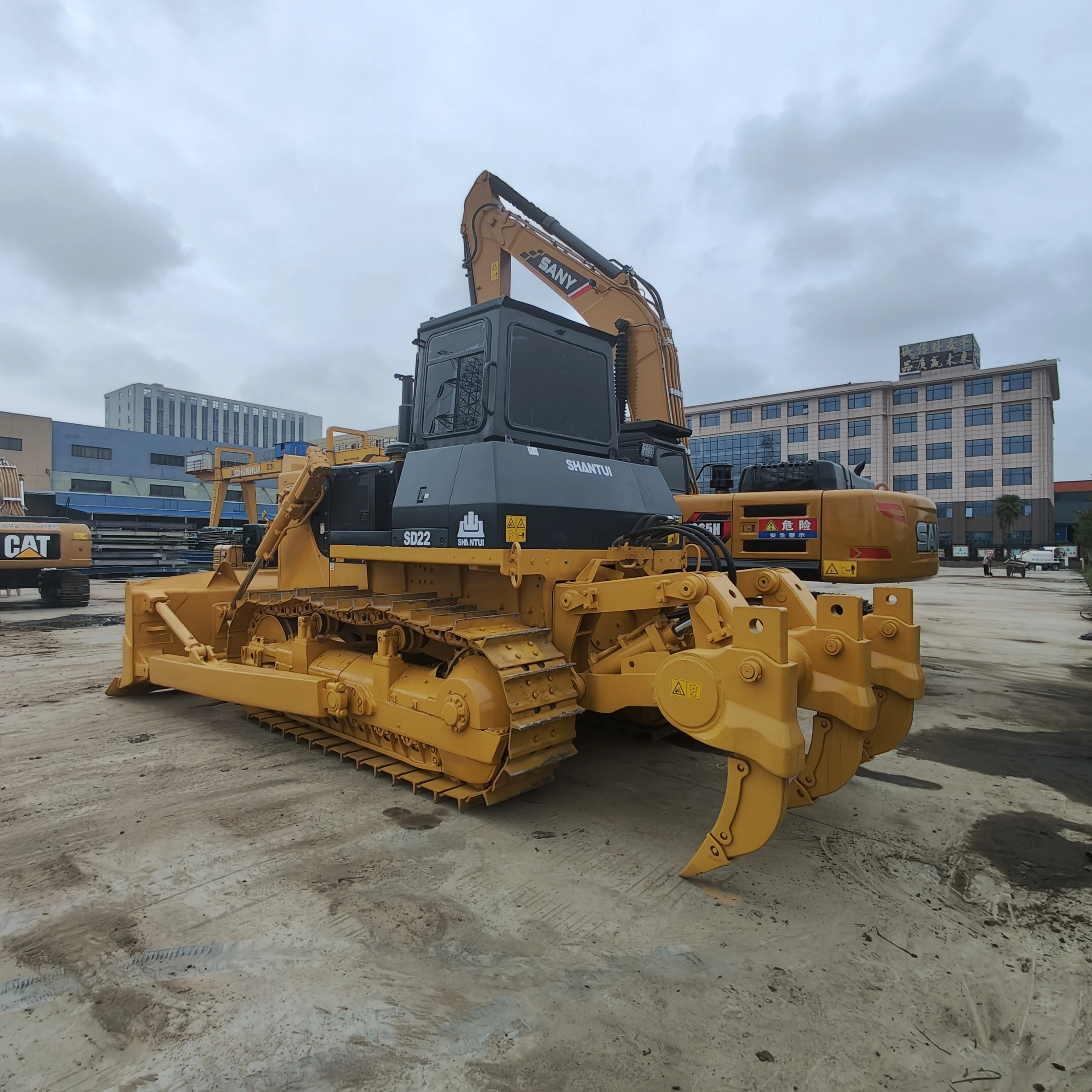 Бульдозер Shantui SD16 SD22 SD32 SD42 SD52 SD90 по конкурентоспособной цене продажа подержанного бульдозера SHANTUI