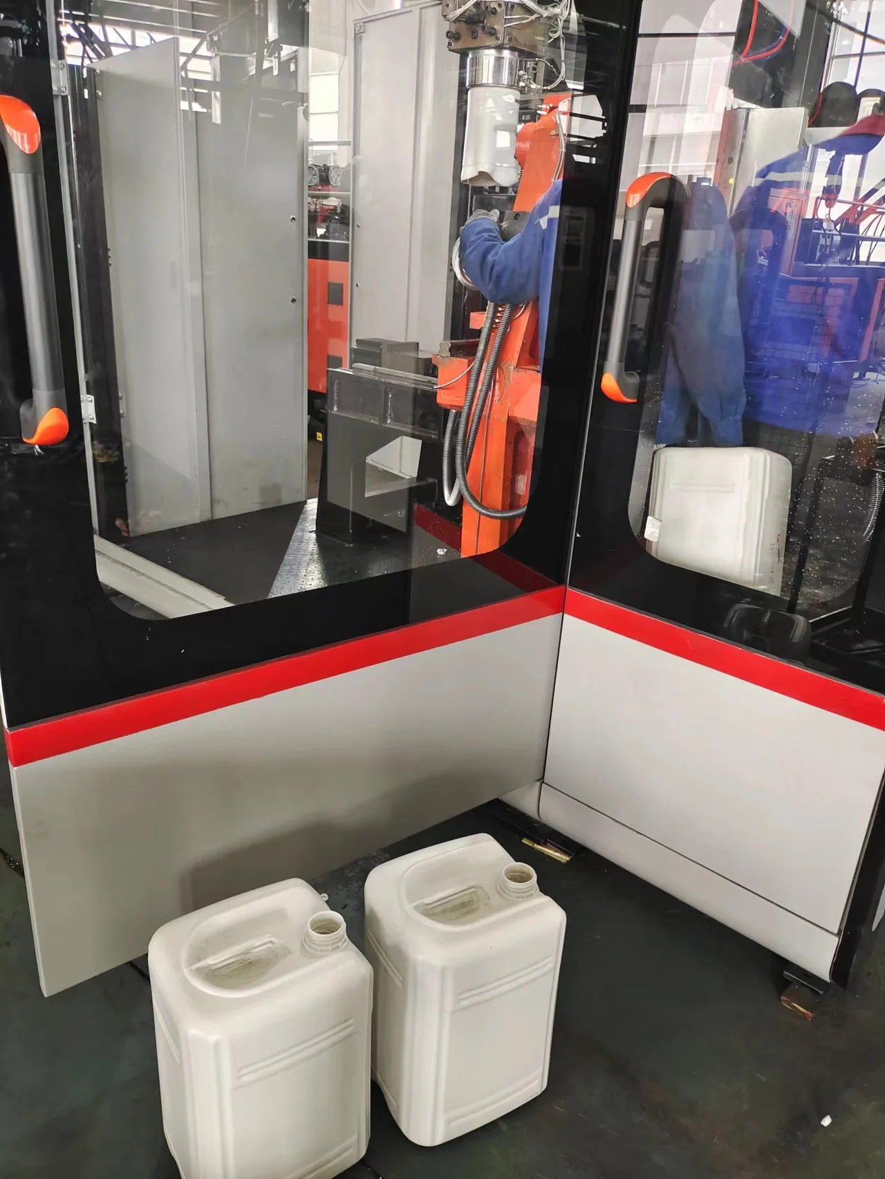 Tonva TVHS-20L Stackable Jerrcan Extrusion Blow Moulding Machine