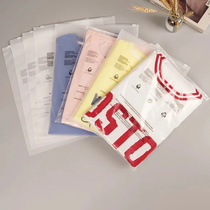 15*20cm CPE Material 140 Microns Stock Plastic Socks T shirt Clothes Matte Frosted Self Sealing Slider Zipper Lock Bag