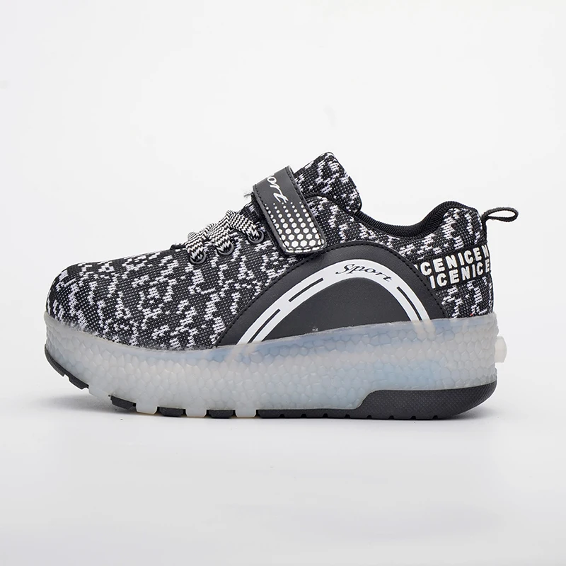 Wholesale Outdoor Casual Sports Unisex Led Flashing Light Cheap Roller Skates for Sale