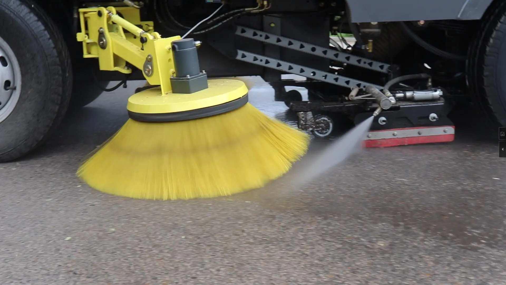 Newest Unique Design High Quality 3.5 cubic meter CS60 electric road sweeper Vehicle  park cleaner