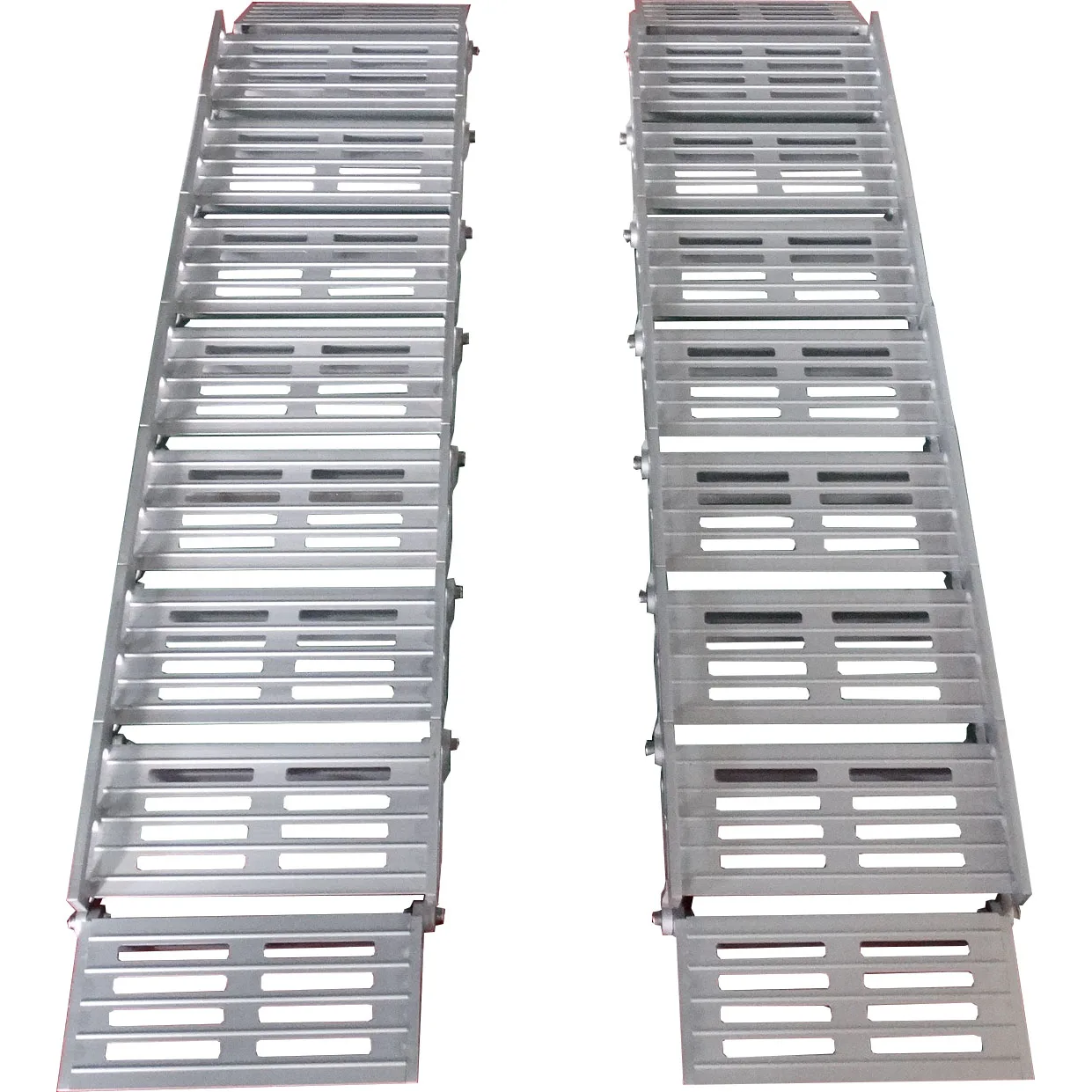 Heavy duty truck mobile loading aluminum ramps