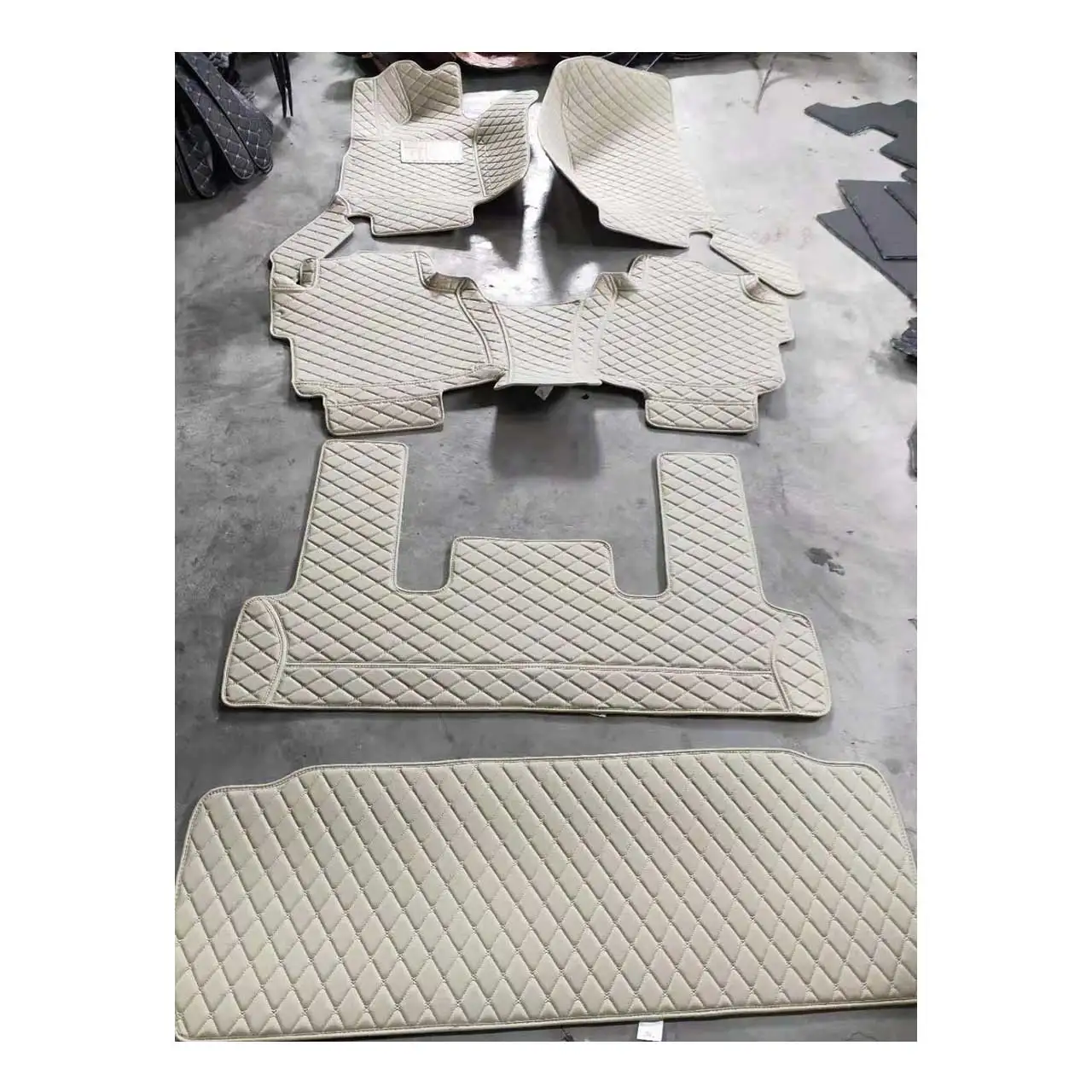 Factory wholesale full set leather car floor mats for toyota sequoia with trunk