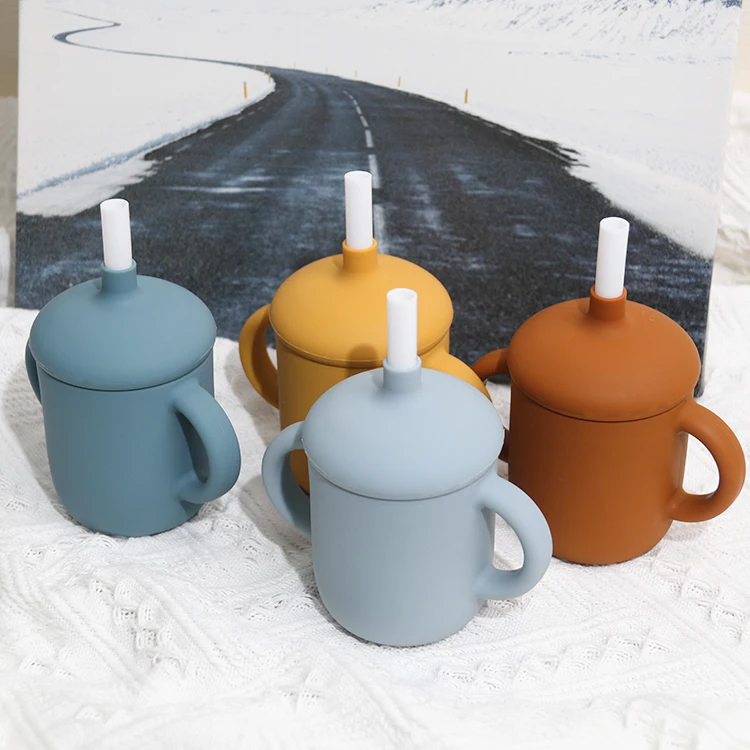 
2021 Custom Reusable BPA Free Silicone Baby Toddler Straw Training Cups with Straws for kids 