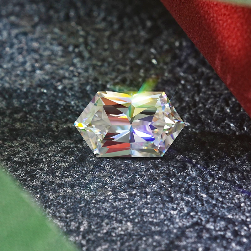 Supplier Direct Sale Elongated Hexagon Ring Pendant Synthetic Gemstone White Color Moissanite Price