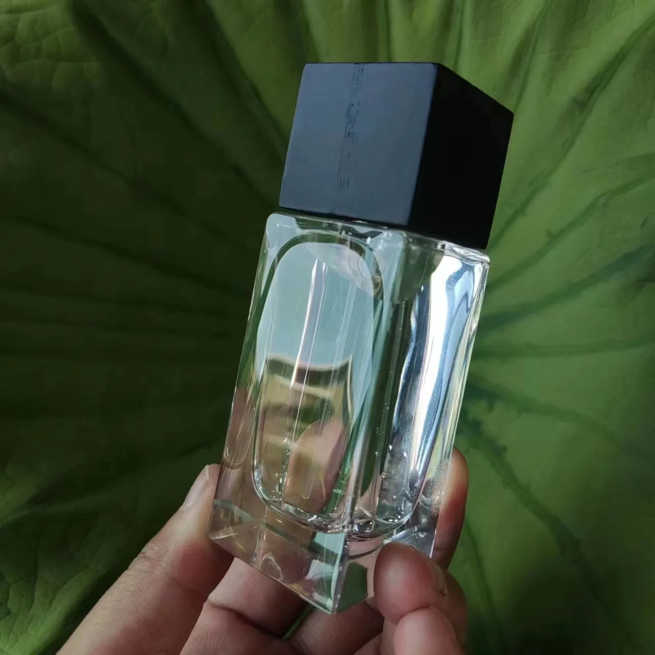 Clear Luxury 50ml Square Empty Polished Cosmetic Glass Perfume Bottle with Wooden Lids