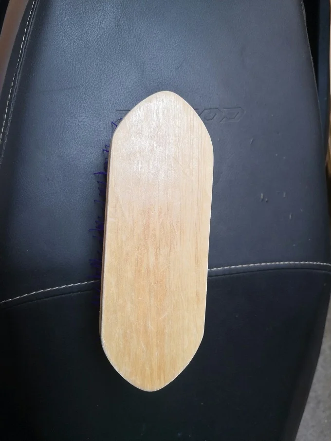 Solid wood horse grooming cleaning brush horse body brush