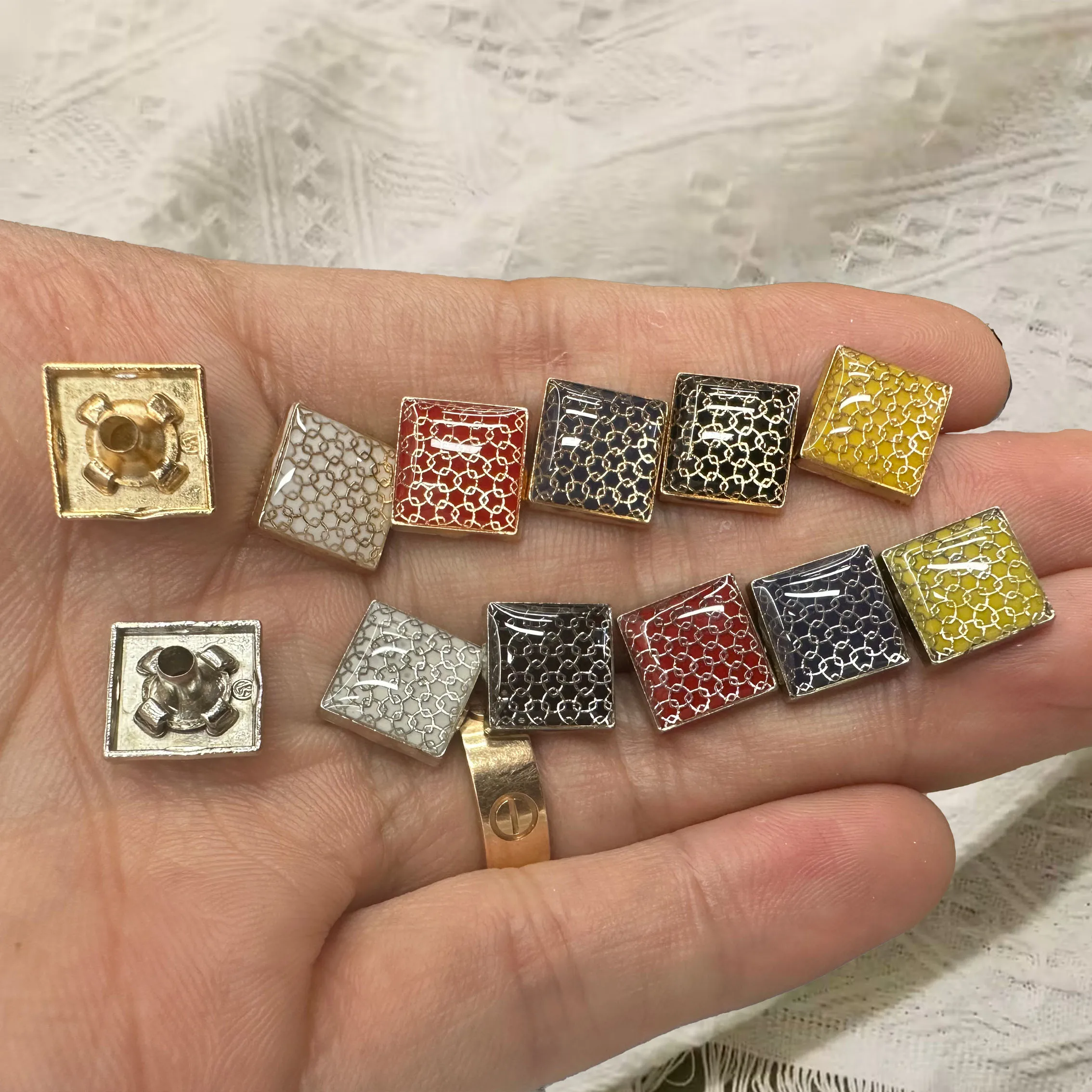 Custom Design OEM Pressing Buttons Metal Snap Button for Clothes Decorative Accessories