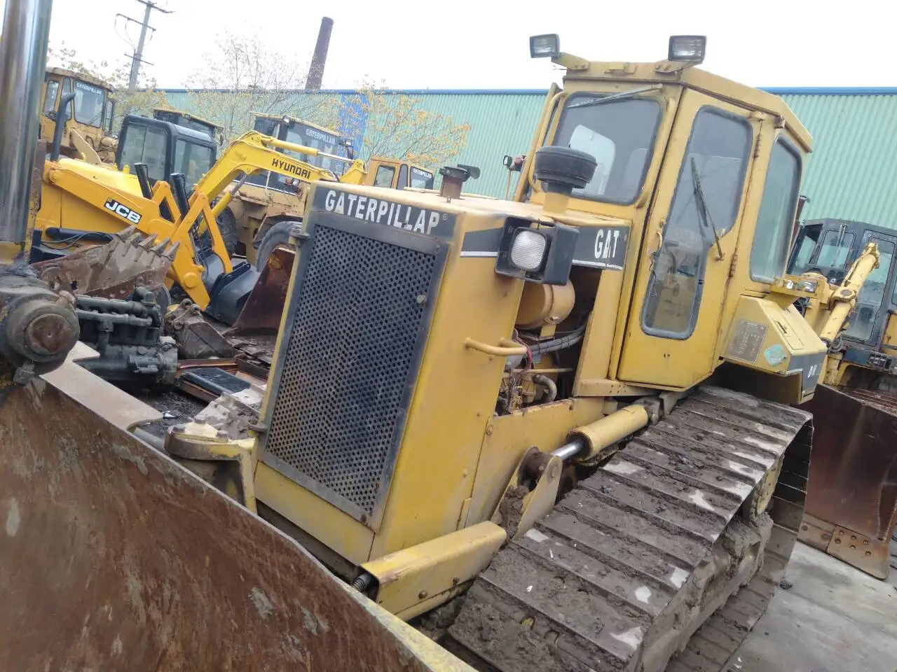 bulldozer/japan buldozer/used d5m  bulldozer Used   D5M Bulldozer D5M Japan   Bull Dozer