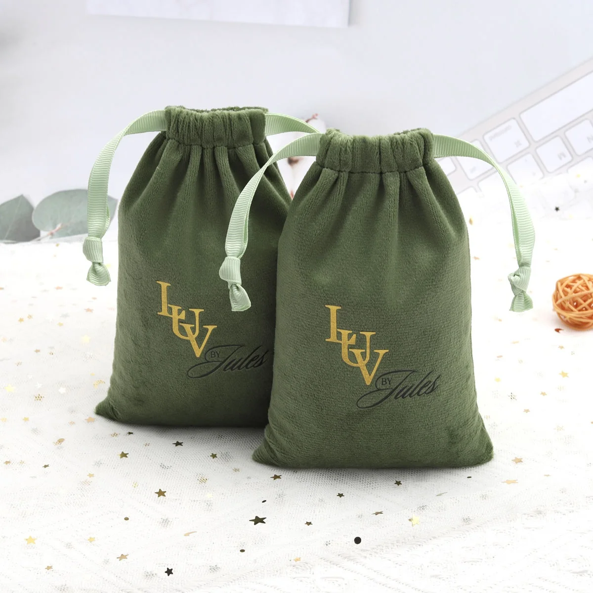 Super Soft Green Tarot Gift Packaging Velvet Drawstring Bag Custom Logo Printed Flannel Jewelry Dust Velvet Pouch