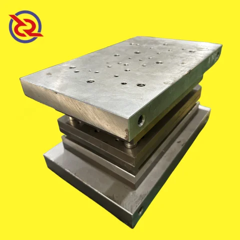 Шэньчжэнь Китай (материк) Iso9001 фабрика изготовленный на заказ металл штемпелюя плашки лазерная резка алюминий штампов сервис