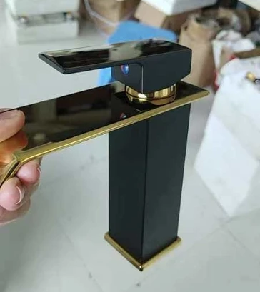 Bathroom Art Copper Brass Desk Mounted Bathroom Mixer Tap Black Gold Single Handle Ceramic Cold Hot Water Basin Faucet Table