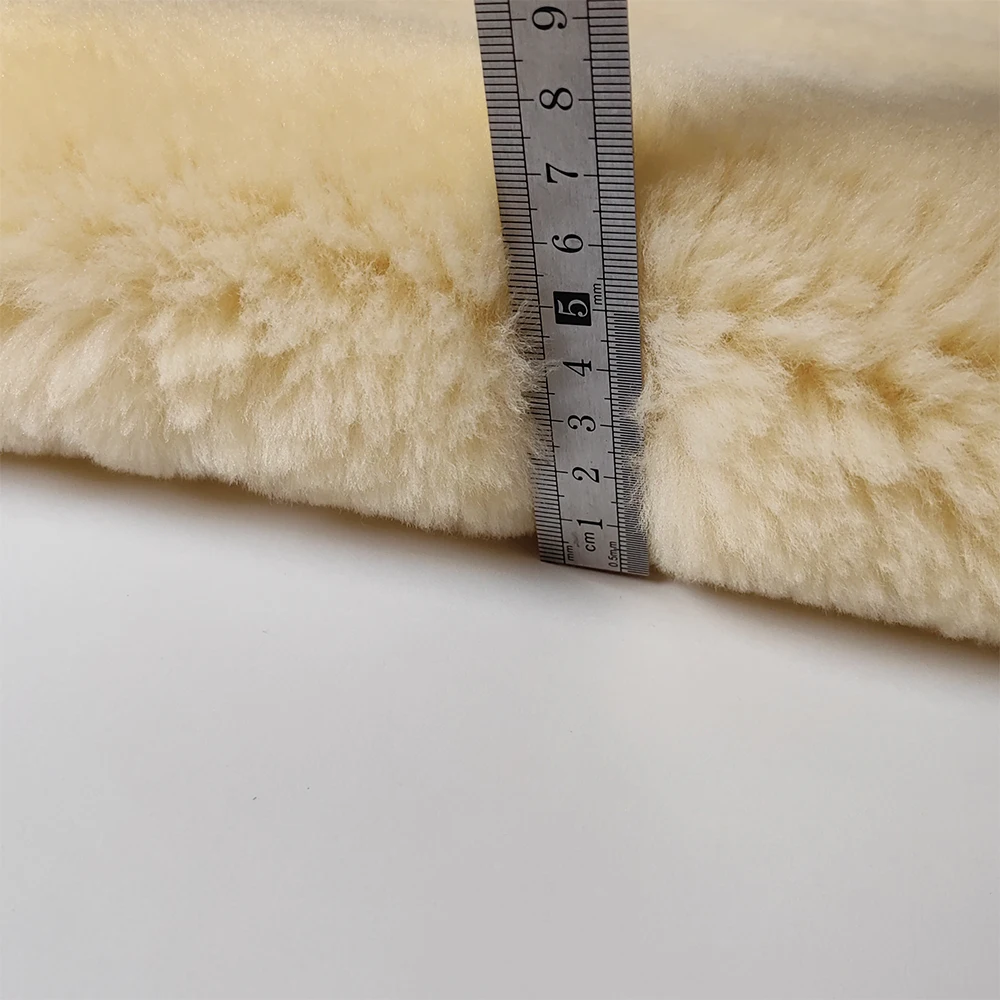 Высококачественная натуральная овчина из натуральной шерсти с высокой плотностью для изготовления седла мягких шкуры