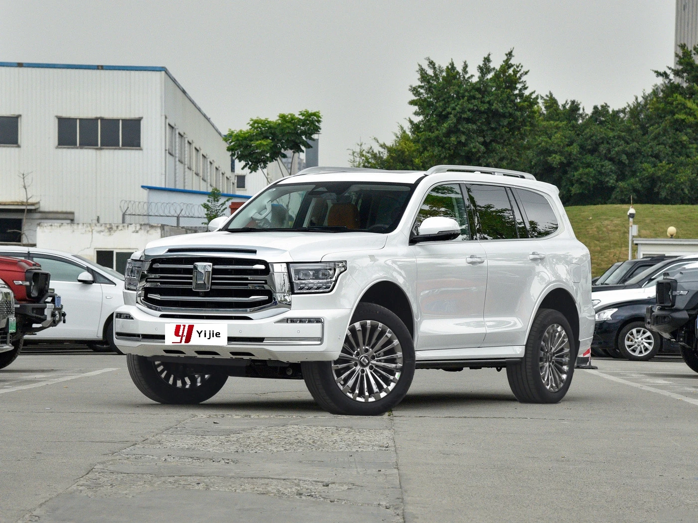 Great Wall Tank 500 Luxury SUV Hybrid for Family Travel High-Efficiency Manual AWD Light Interior Available Petrol Diesel Gas
