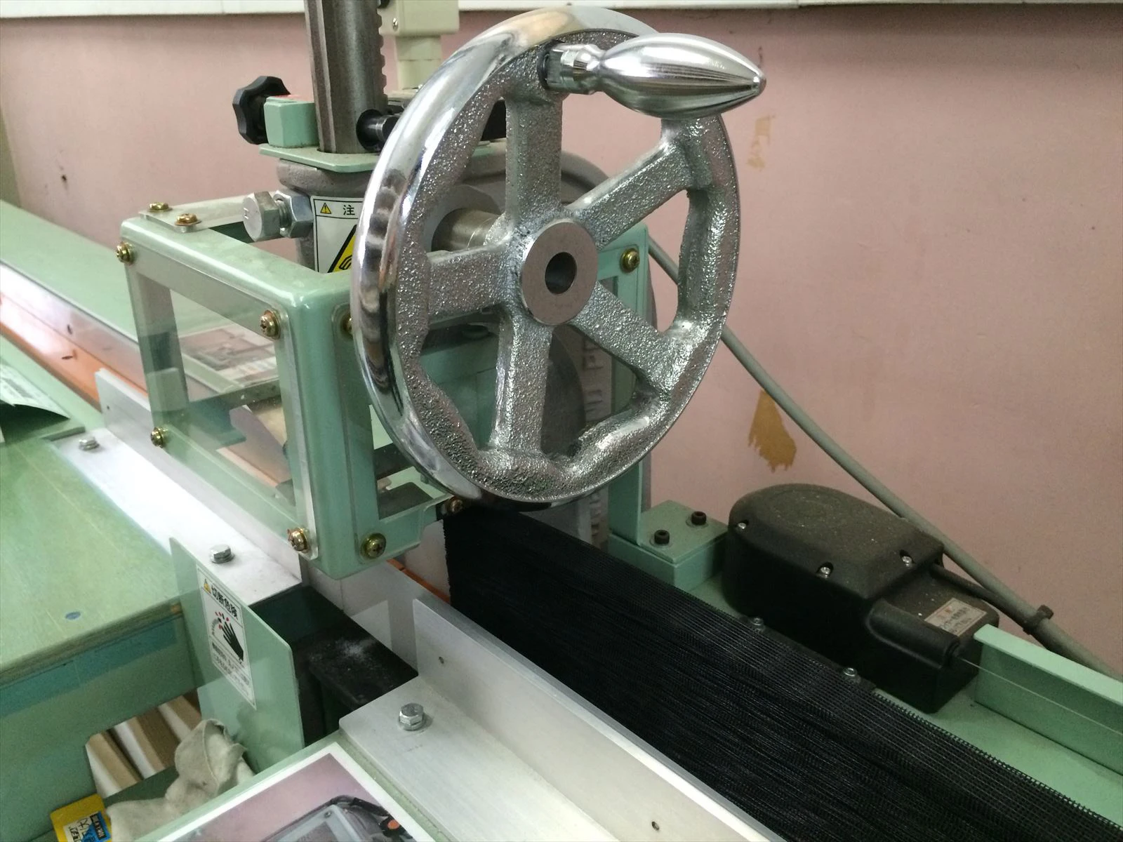 
Hot sale technology program boxes home furnature assemble service 