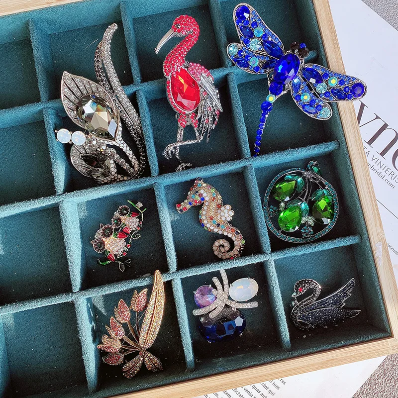 PUSHI New personality animal flower geometry kpop luxury gift decoration brooch premium mixed accessories women brooches