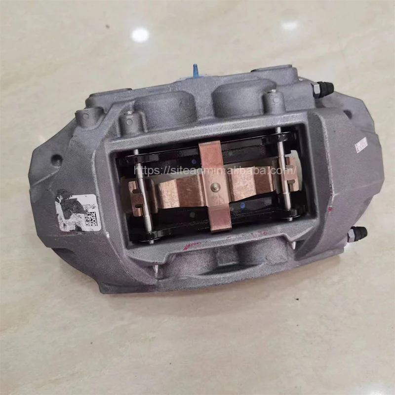 Suitable for Tesla model3 front brake cylinder front brake caliper 1044621-00-G  1044622-00-G  8008202-00-a  8008204-00-a.