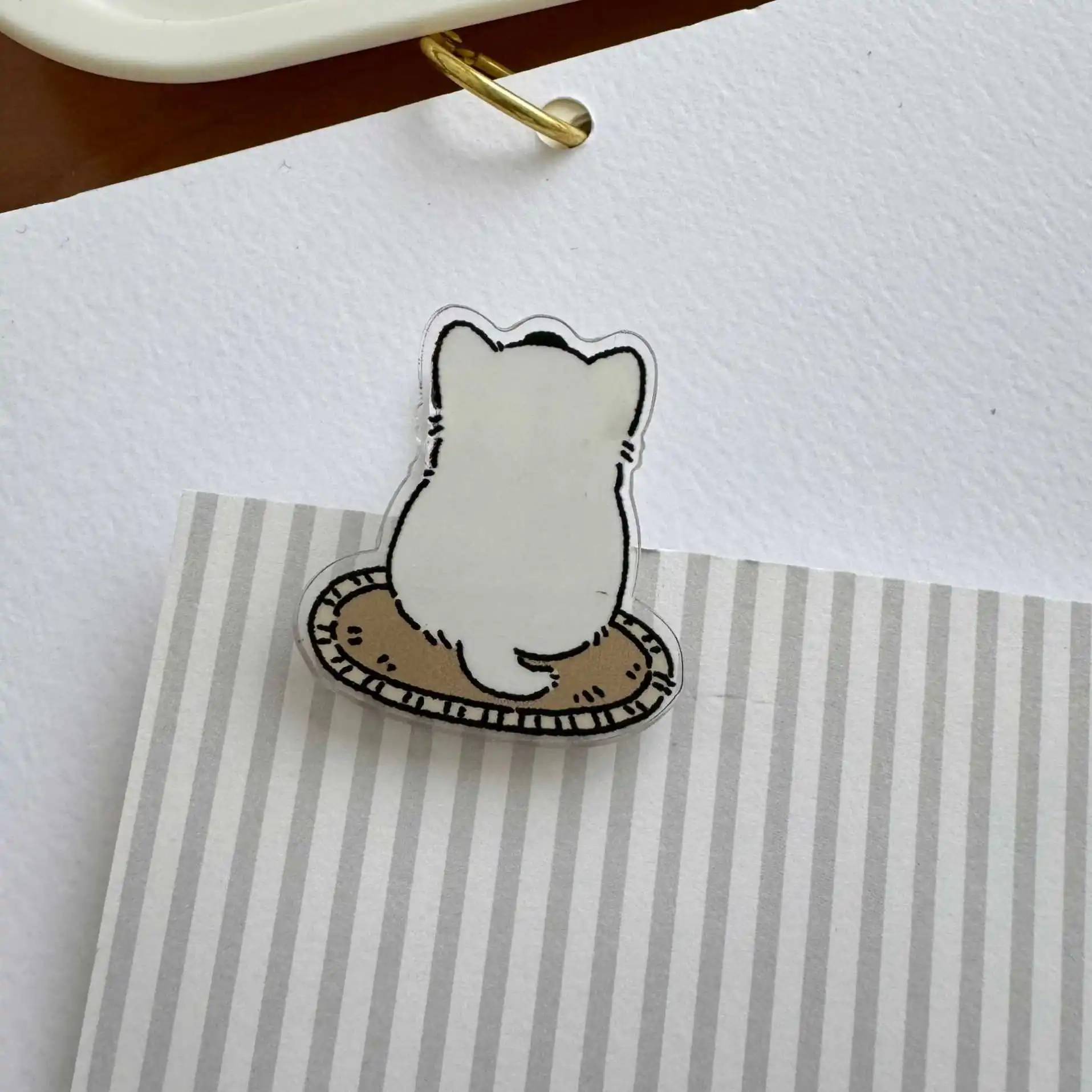 Wholesale Creative cartoon dog shape pp plastic mini paper binder memo holder clip