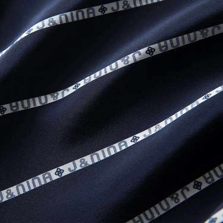 Top Quality Luxury Fashion Elegant Mulberry Silk Knitted Fabric 100% Silk Fabric