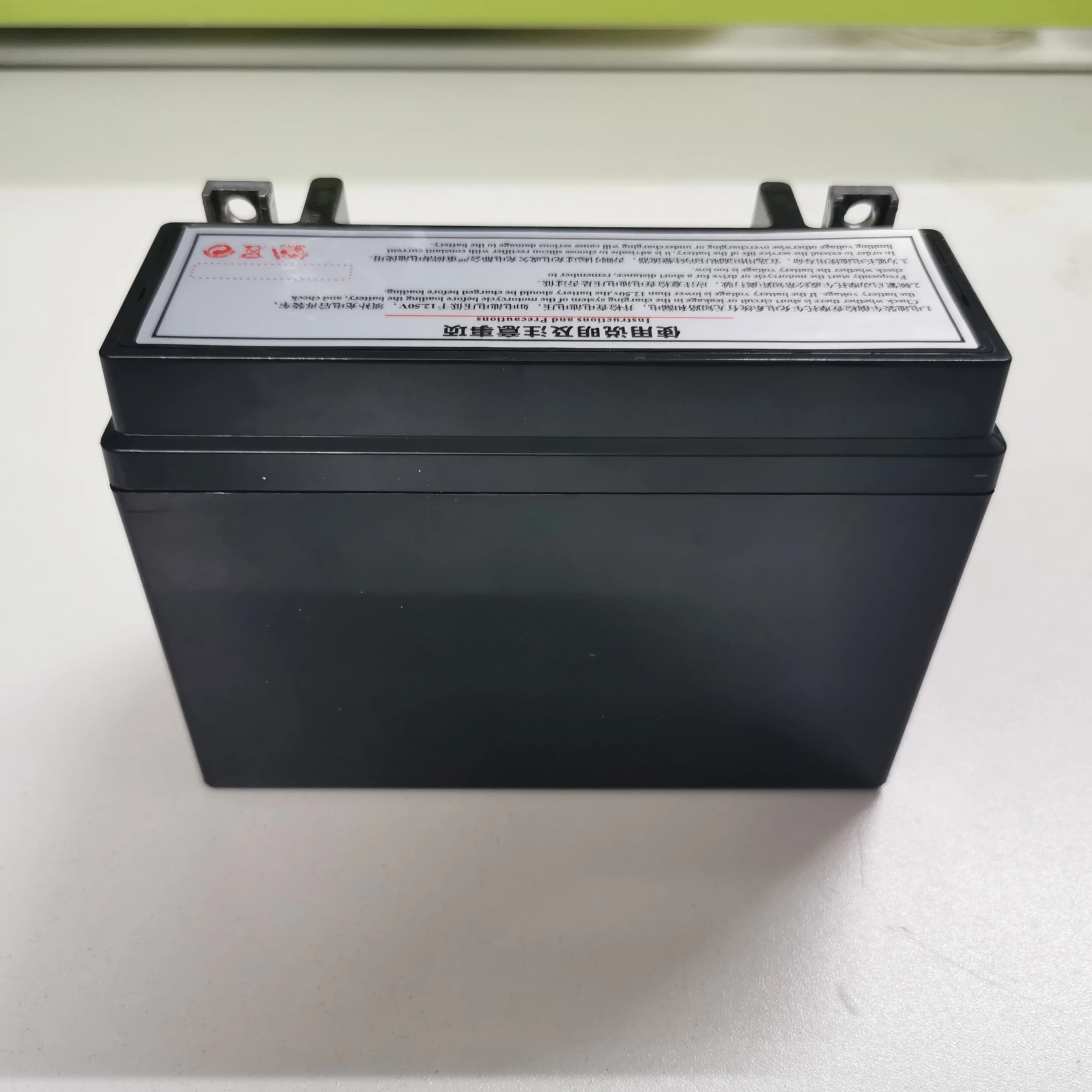 Factory Wholesale High quality  high capacity   YT6.5L-BS  12V6.5Ah Motorcycle battery exide battery