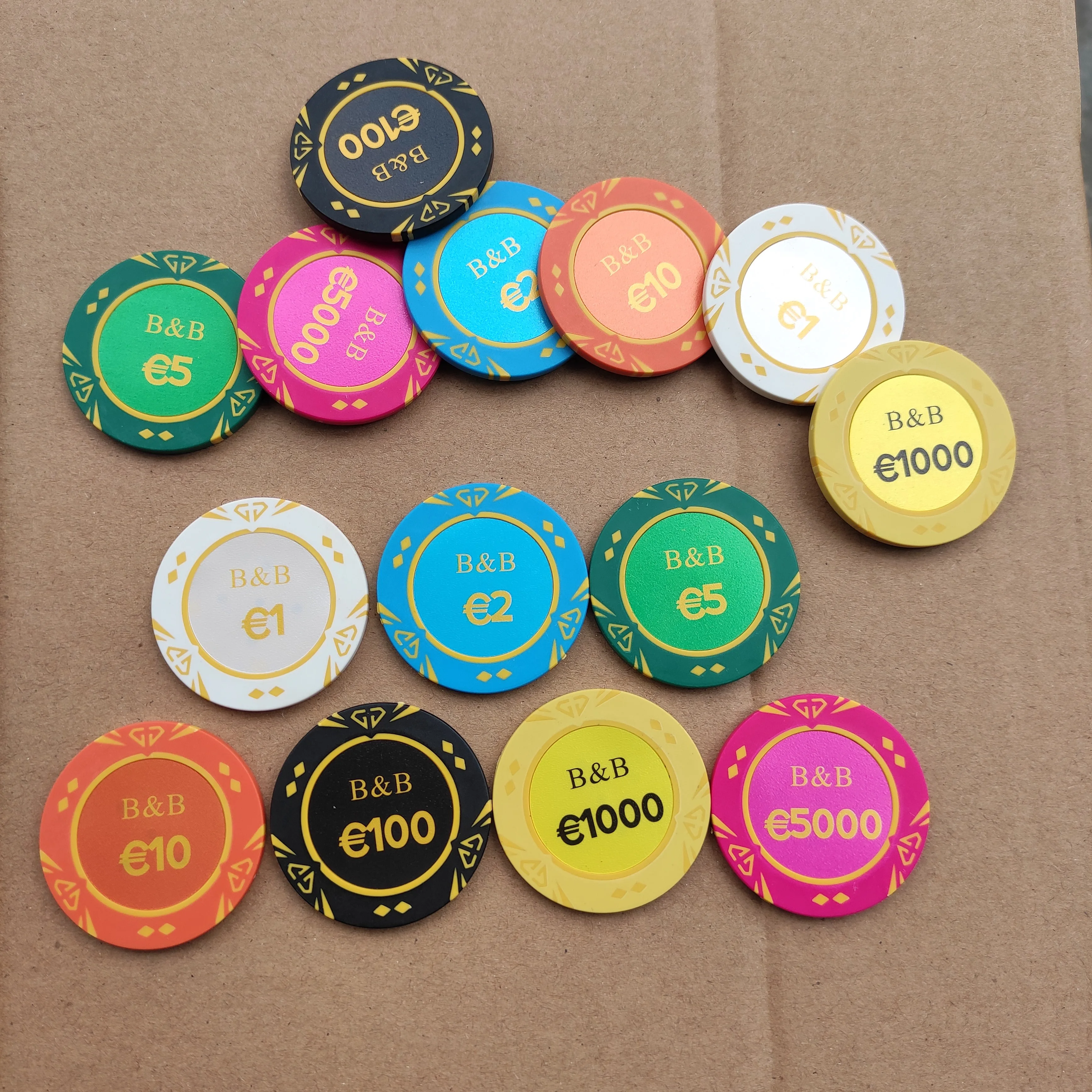 Promotional roulette clay casino chip with iron insert poker chips