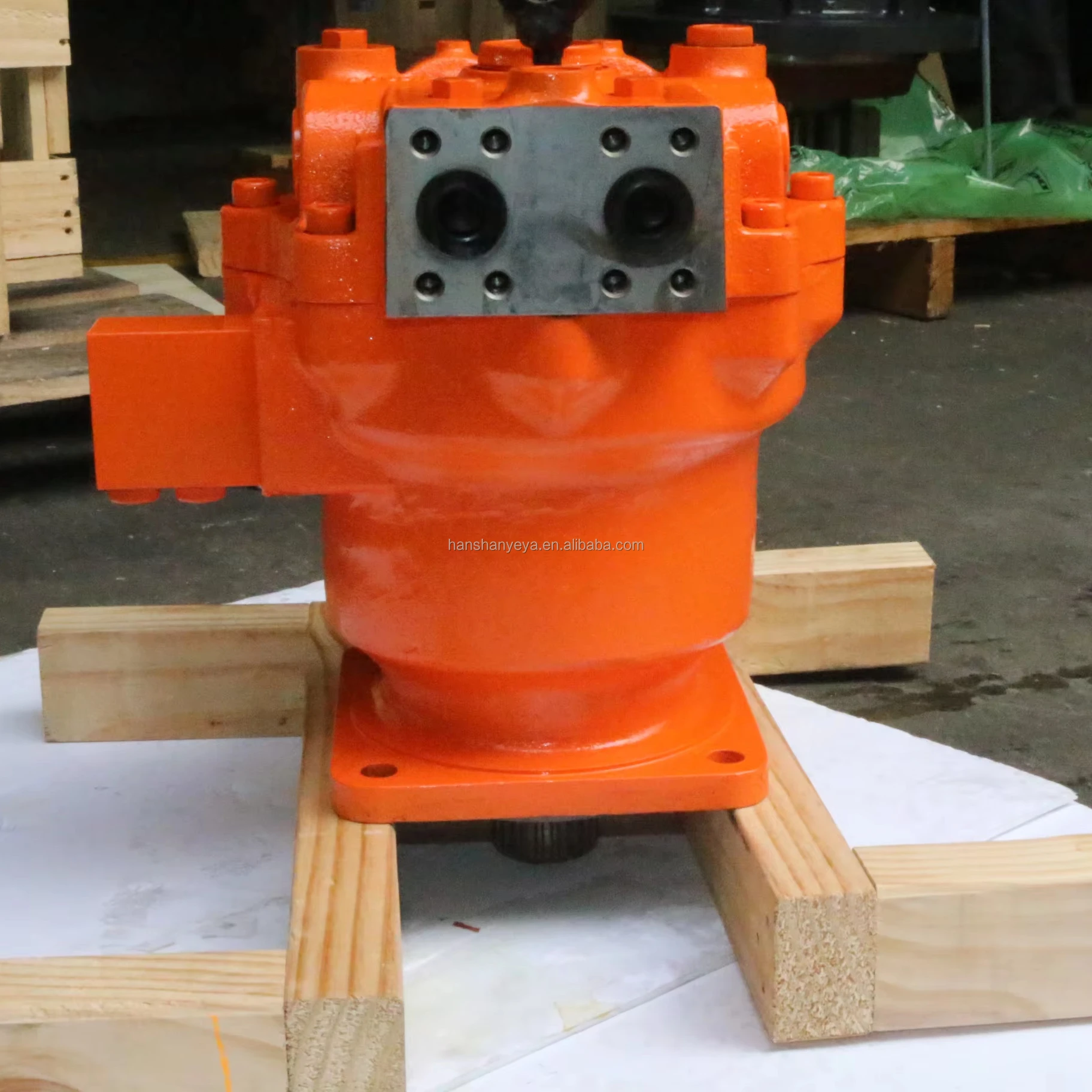 Excavator spare parts Doosan Daewoo Develon original DX420 DX420LC K1007543A swing motor
