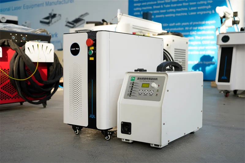 small MAX BWT 1000w 1500w 2000w 4 in 1 laser cleaning machine with welding and cutting