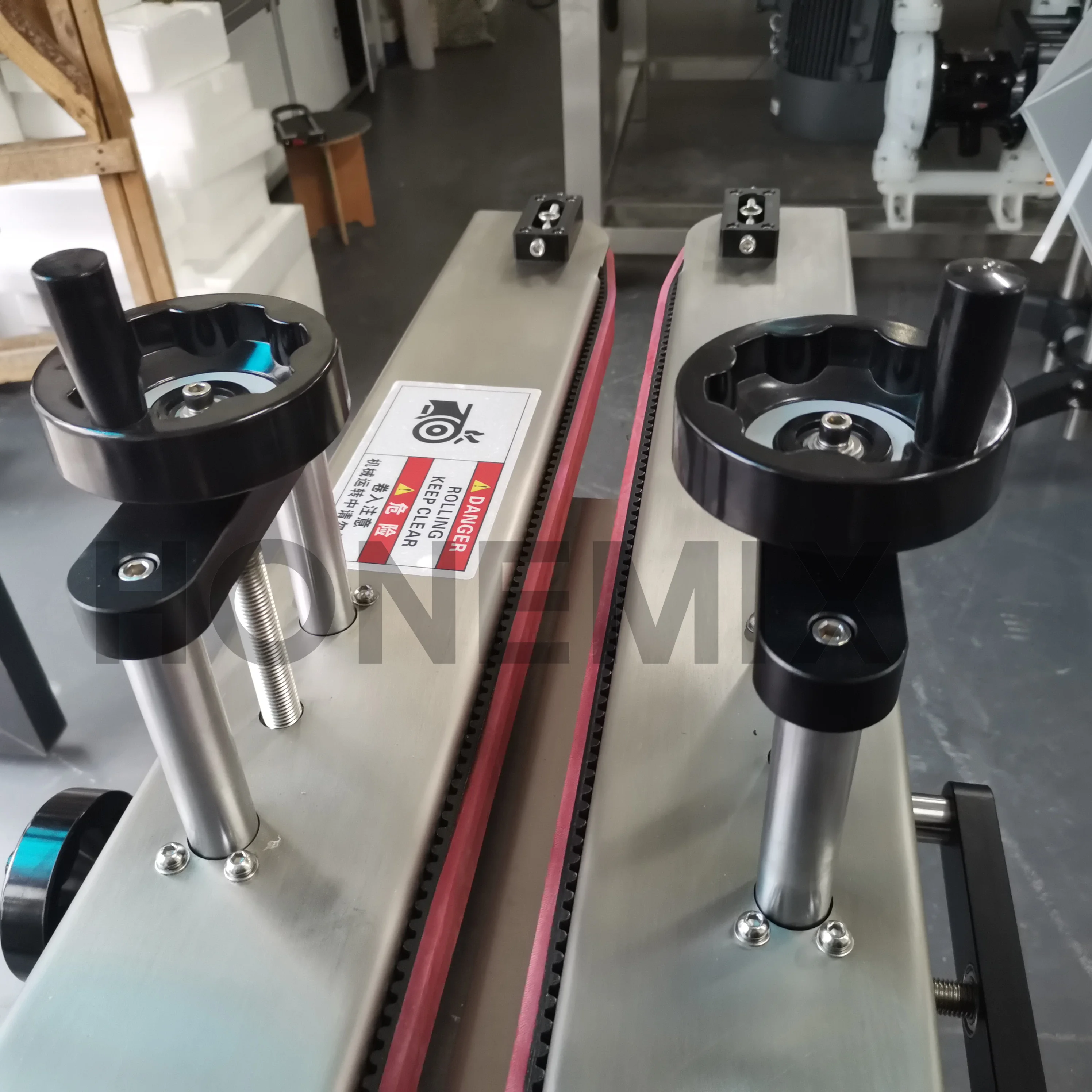 Hone Adjustable Bottle Transfer Split Conveyor Belt Machine