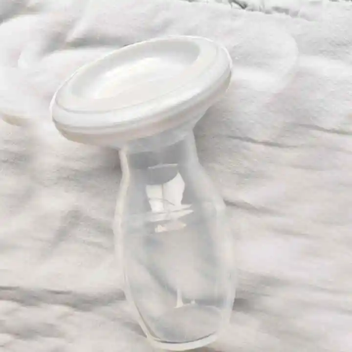 High Quality BPA-free Manual Pattern Lactation Women Silicone Breast Milk Collector For Baby Nursing