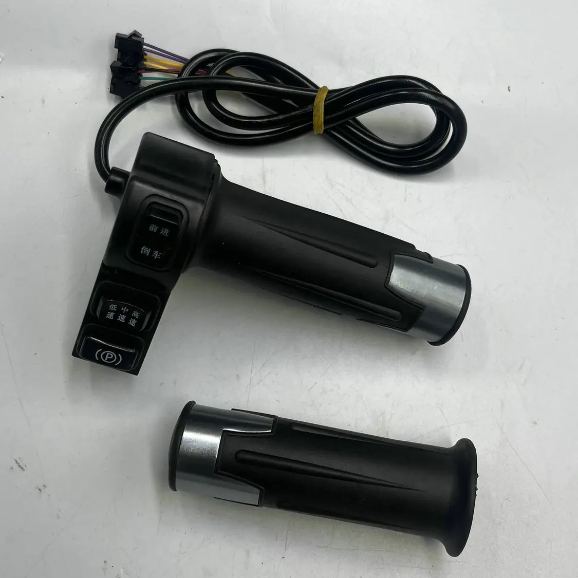 Electric Bicycle Handle With P Gear+High Medium Low Speed SWITCH+Forward/Reverse BUTTON Speed Regulation THROTTLE Waterproof